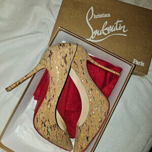 Christian Louboutin Decoltish 100 Size 41 Nude Gold